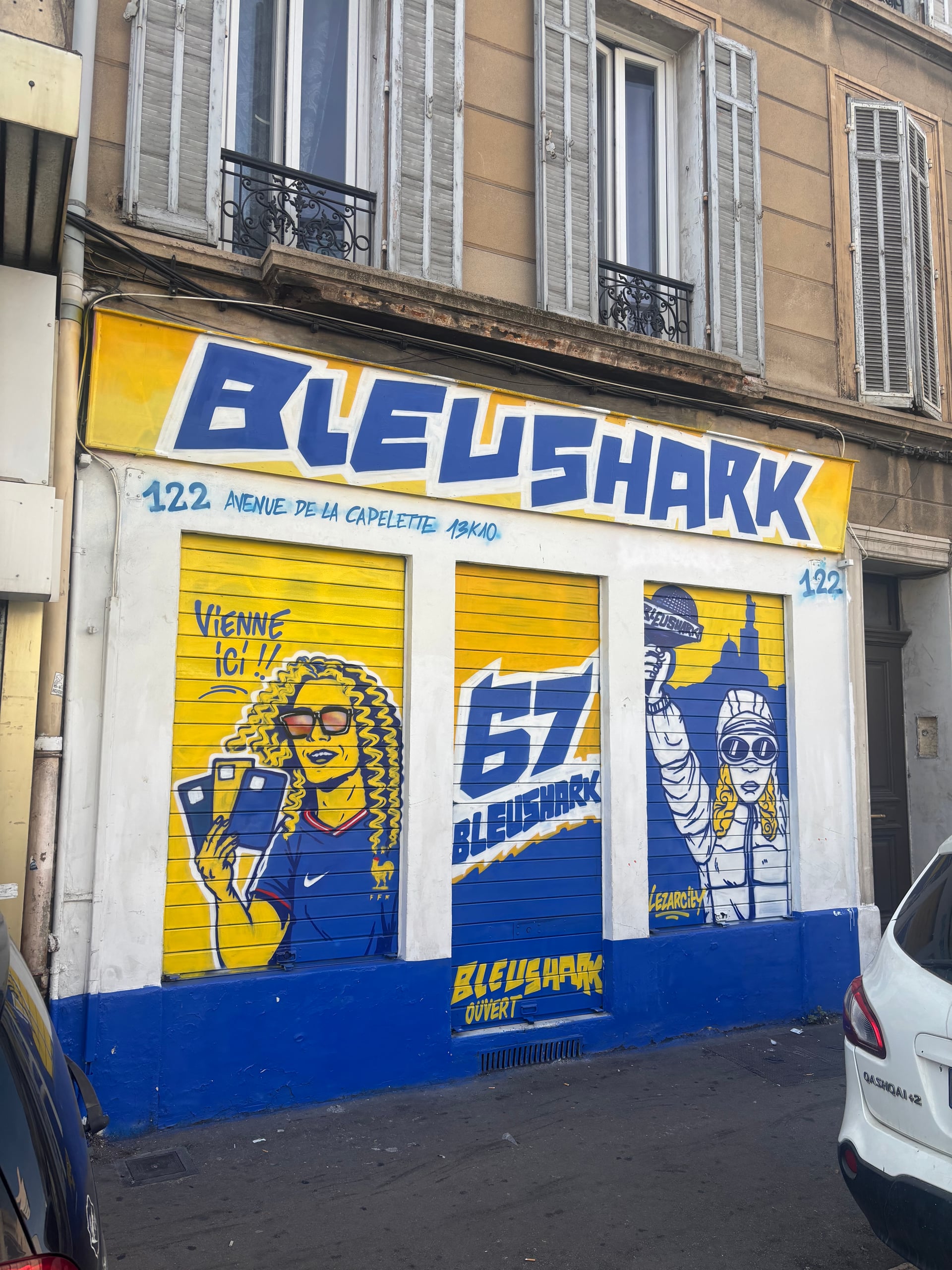 LEZARCITY x BLEUSHARK